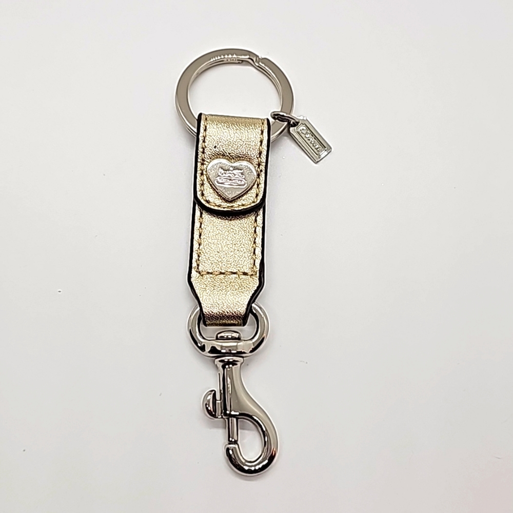 Coach NWOTS Vtg Leather Trigger Snap Unisex Key Fob Mahogany color